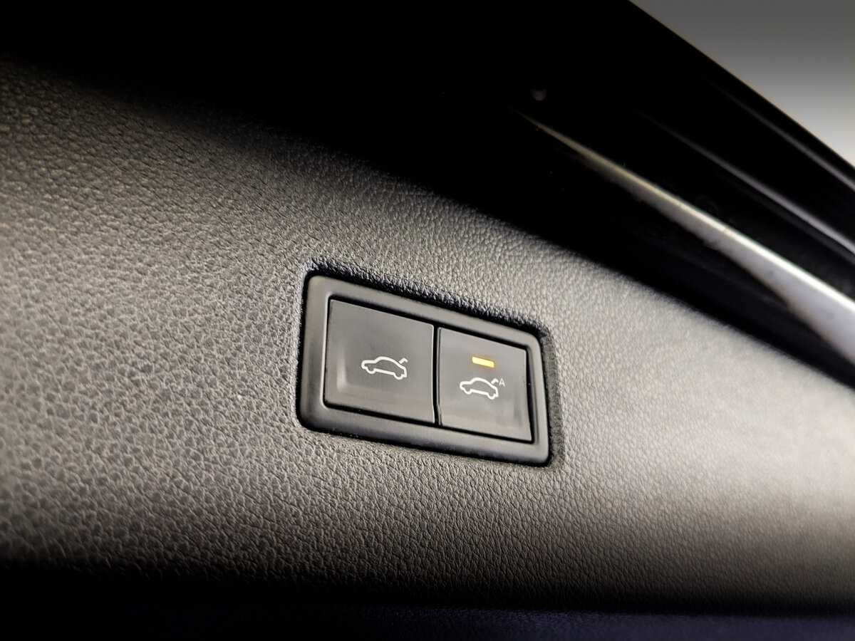 Купить Volkswagen Tiguan с пробегом. Фото: #21