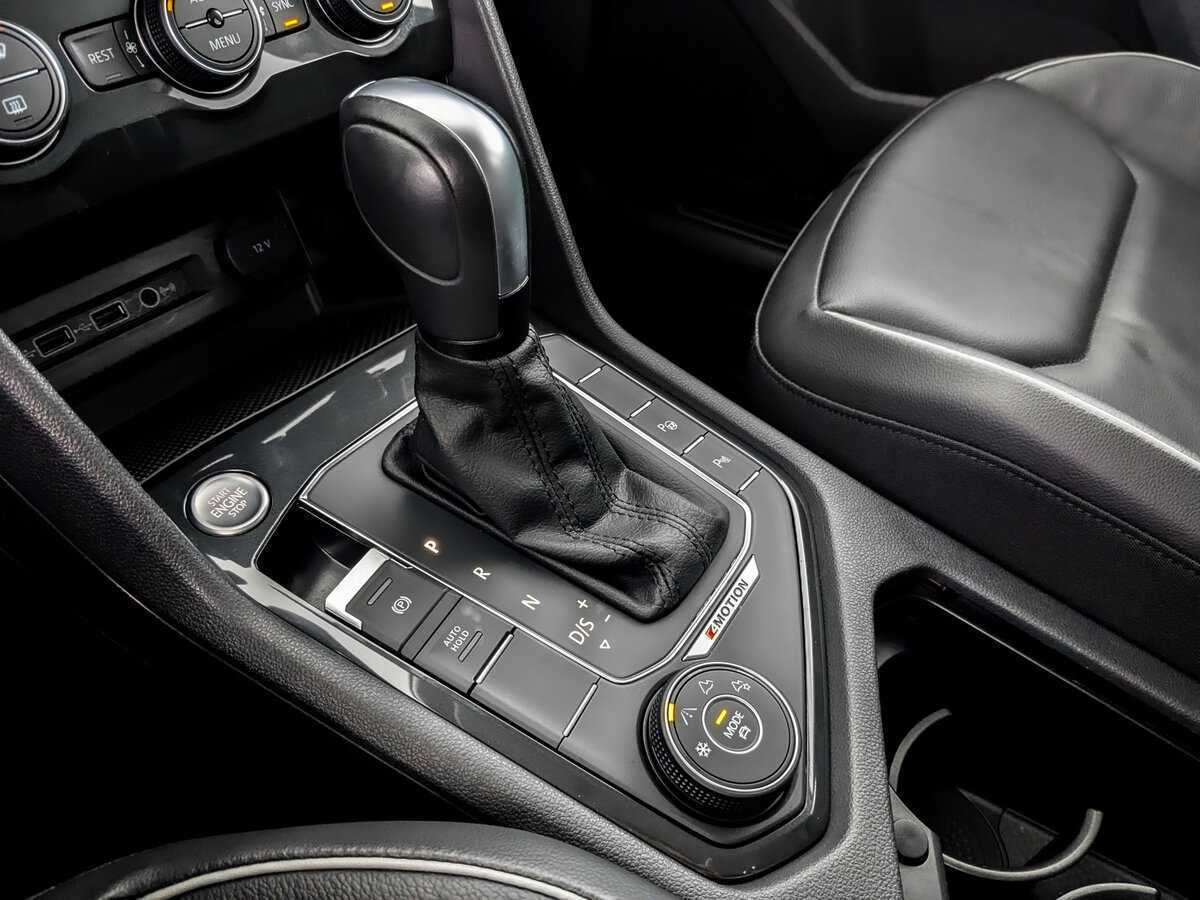 Купить Volkswagen Tiguan с пробегом. Фото: #23