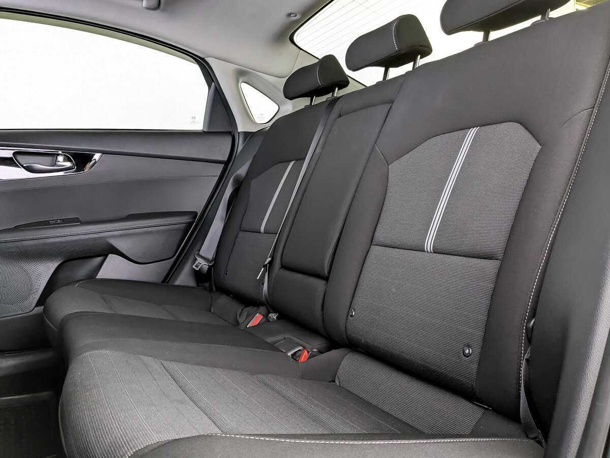 Купить Kia Cerato с пробегом. Фото: #9