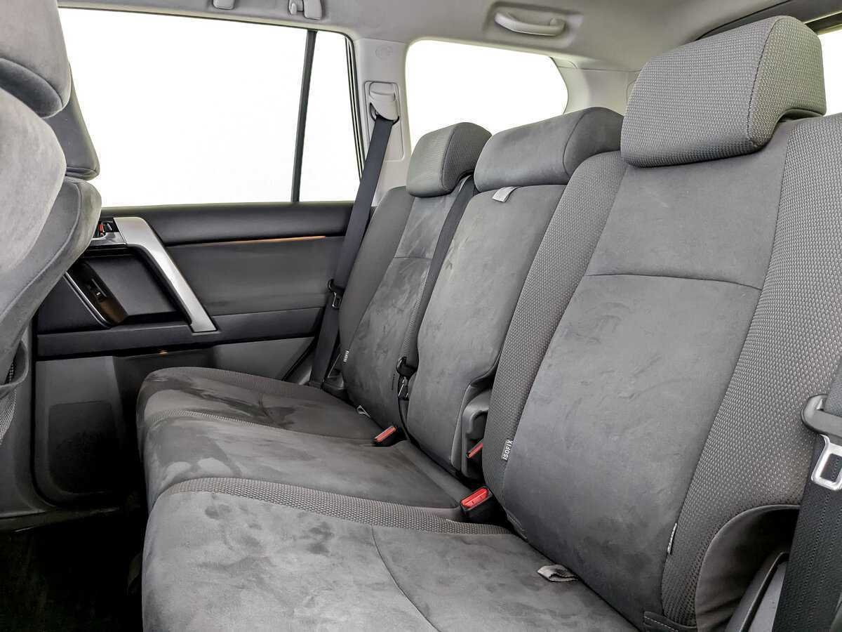 Купить Toyota Land Cruiser Prado с пробегом. Фото: #9