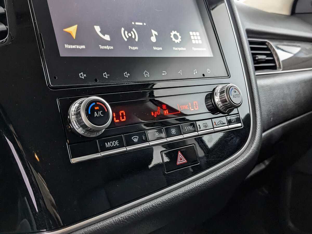 Купить Mitsubishi Outlander с пробегом. Фото: #16