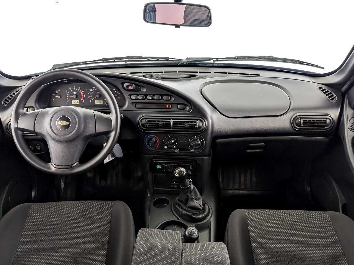 Купить Chevrolet Niva с пробегом. Фото: #11