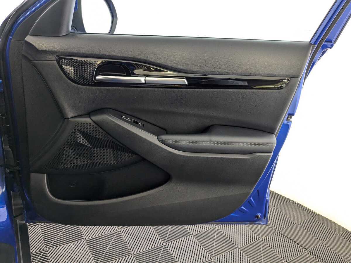 Купить Kia Seltos с пробегом. Фото: #19