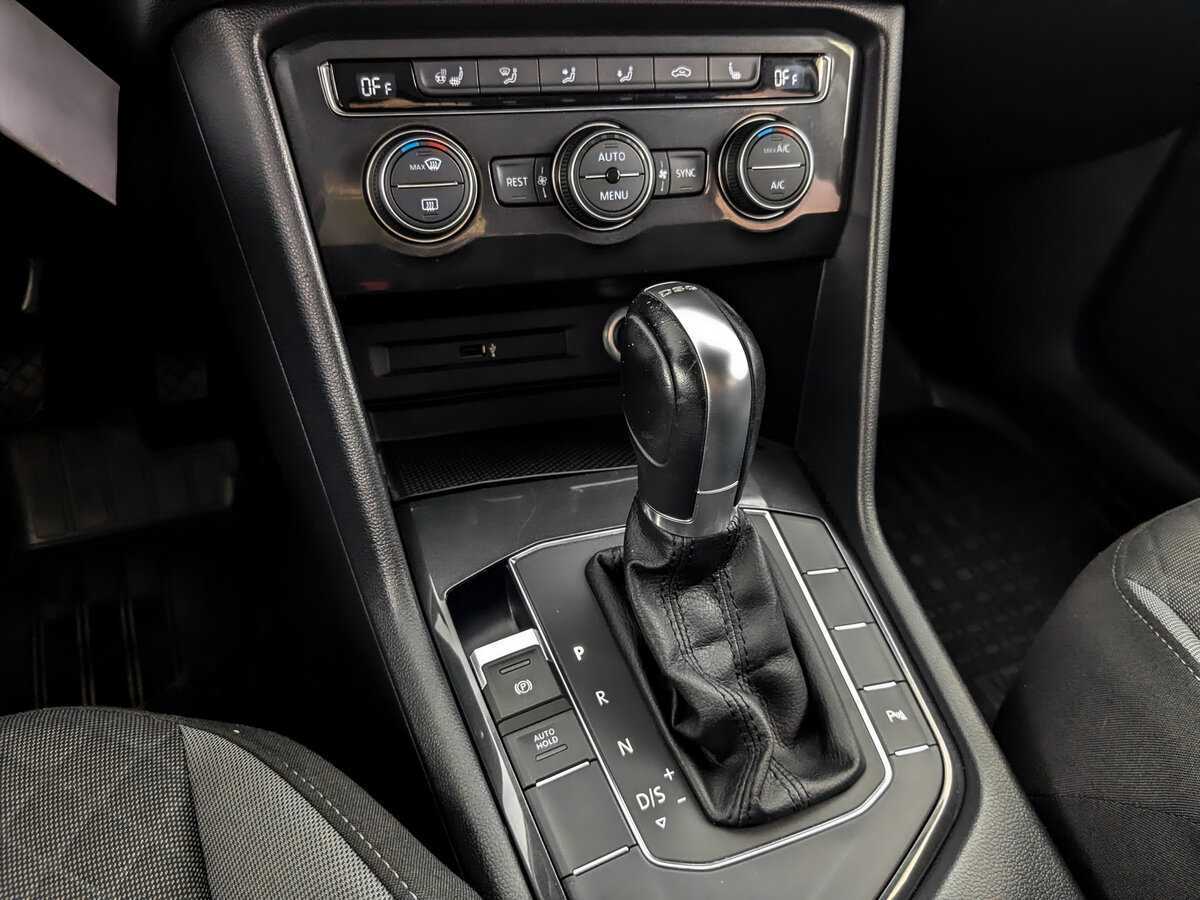 Купить Volkswagen Tiguan с пробегом. Фото: #19