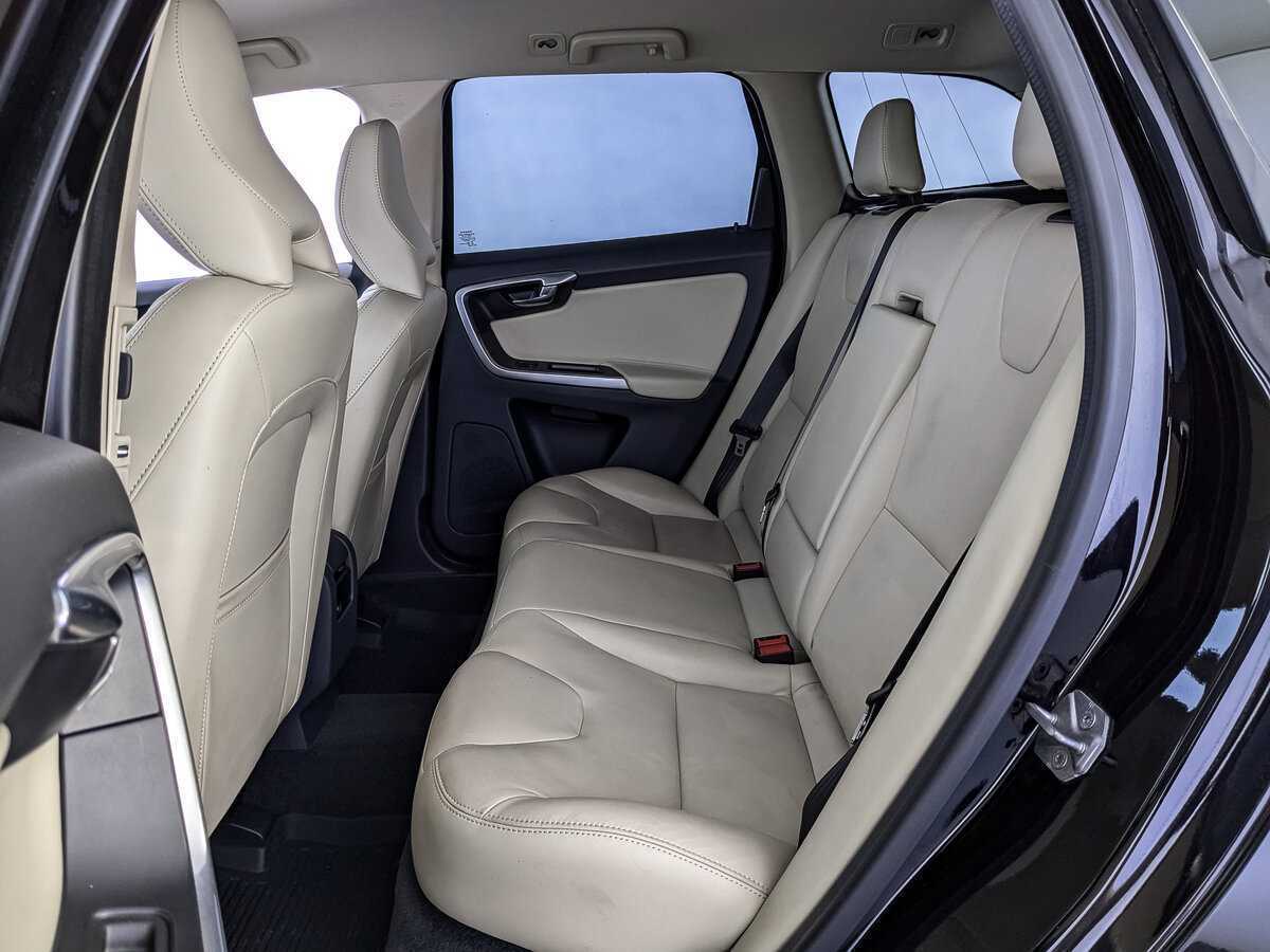 Купить Volvo XC60 с пробегом. Фото: #13