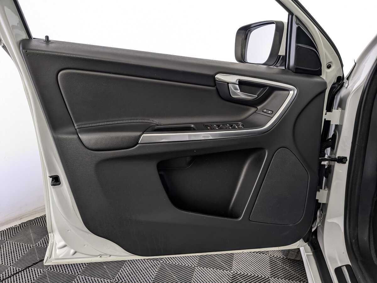 Купить Volvo XC60 с пробегом. Фото: #14