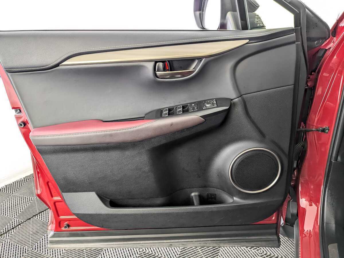 Купить Lexus NX с пробегом. Фото: #14