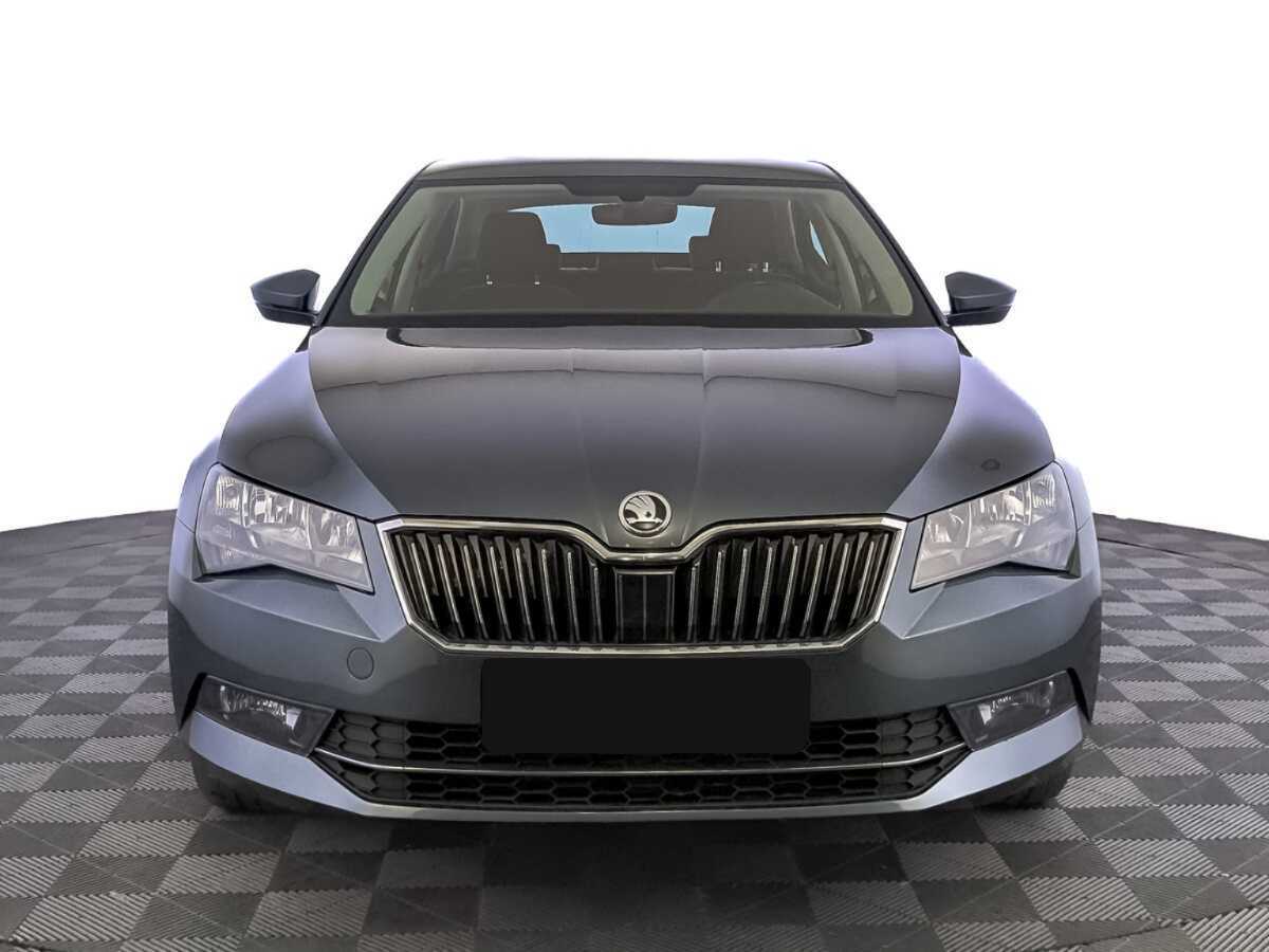 Купить Skoda Superb с пробегом. Фото: #1