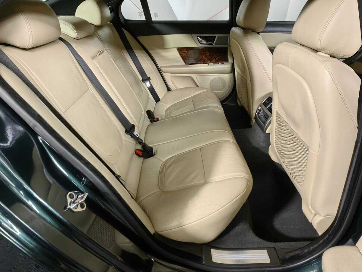 Купить Jaguar XF с пробегом. Фото: #11