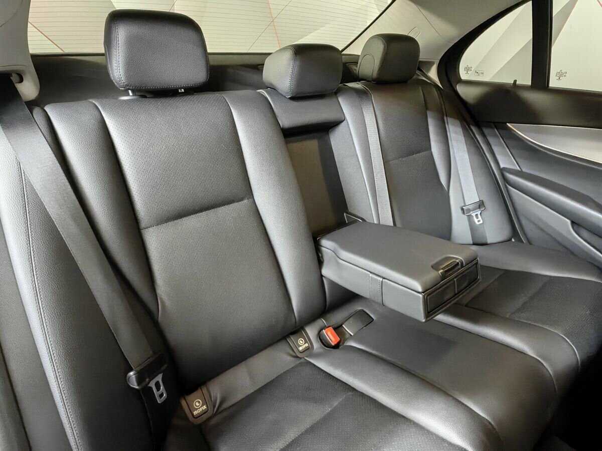 Купить Mercedes-Benz E-Класс с пробегом. Фото: #12