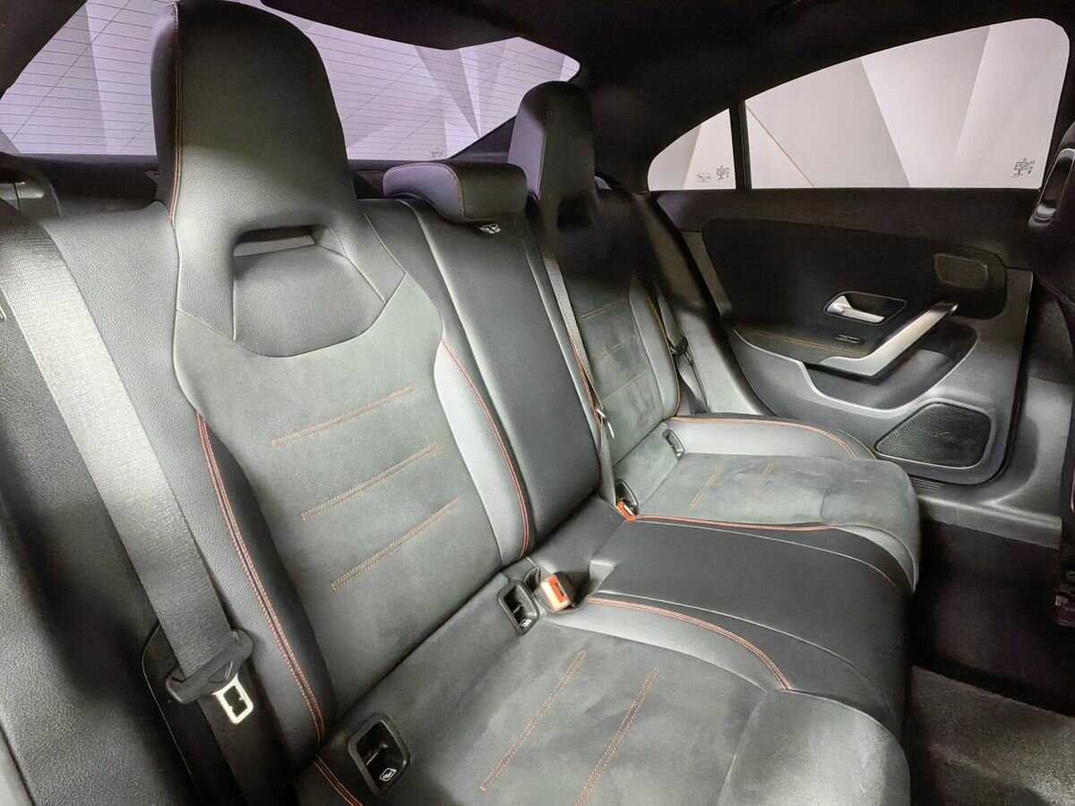 Купить Mercedes-Benz CLA с пробегом. Фото: #12