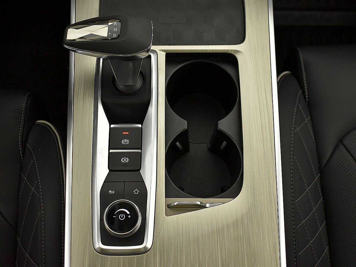 Купить EXEED VX с пробегом. Фото: #14