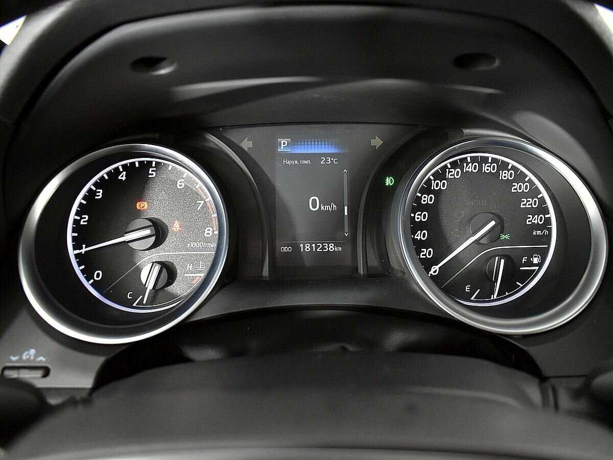 Купить Toyota Camry с пробегом. Фото: #11
