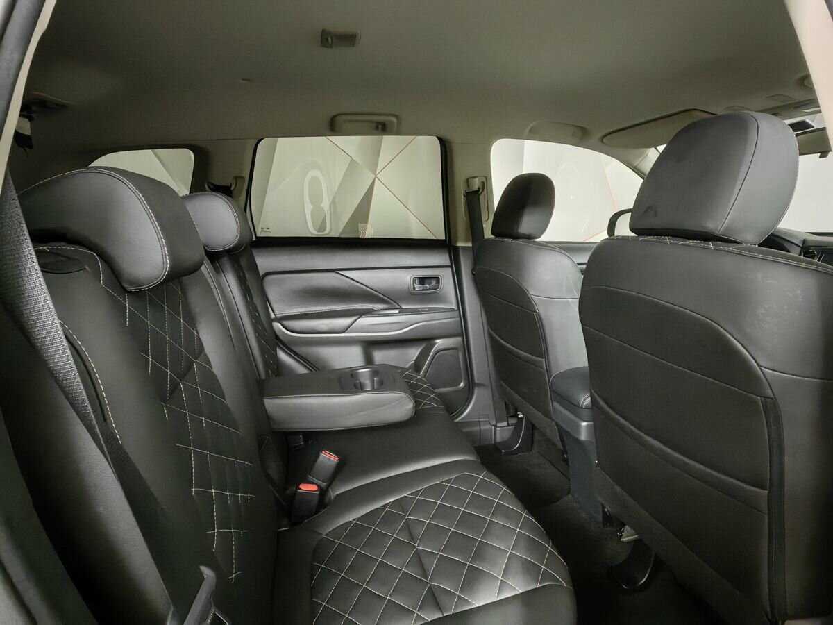 Купить Mitsubishi Outlander с пробегом. Фото: #7