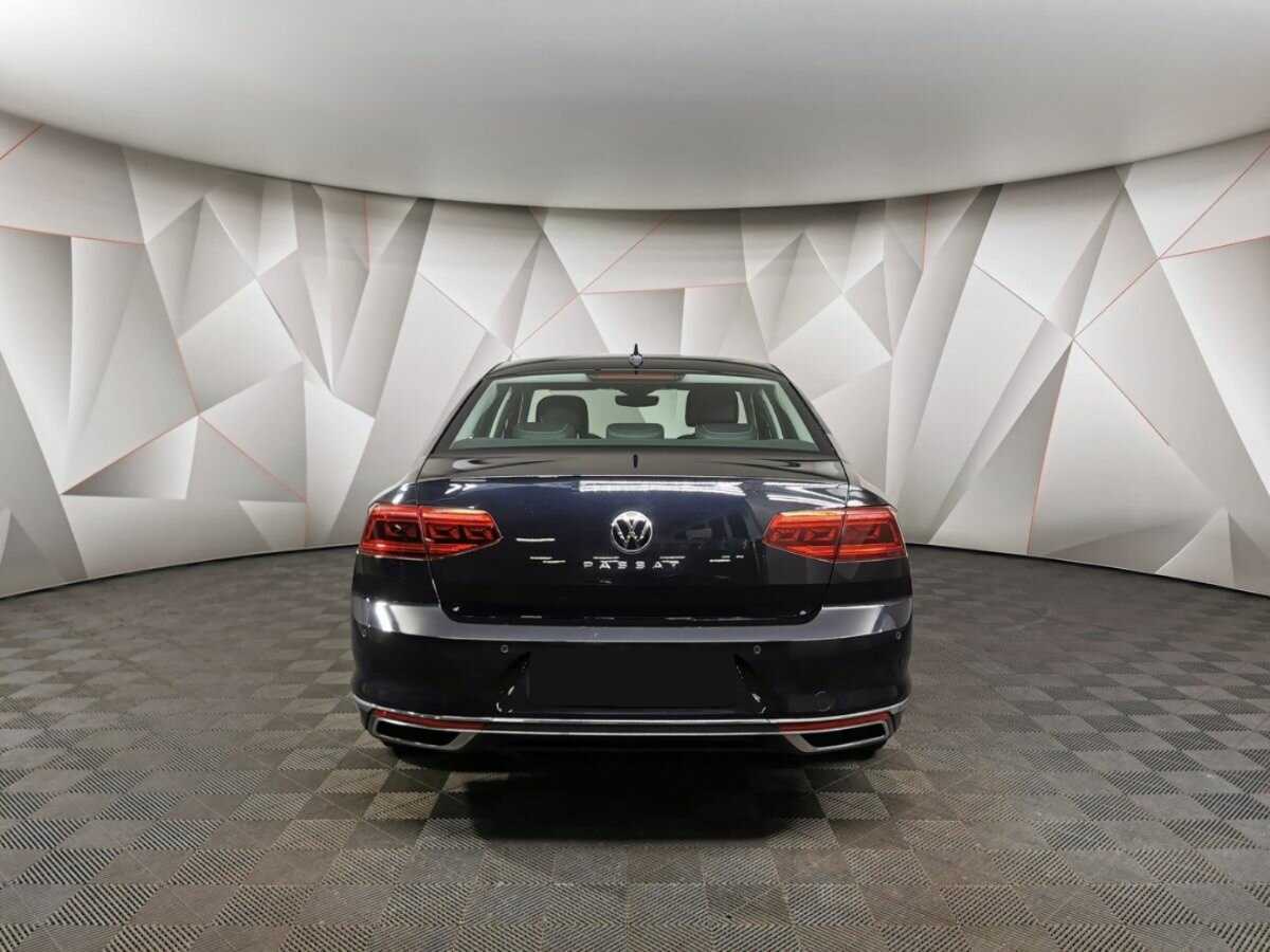 Купить Volkswagen Passat с пробегом. Фото: #6