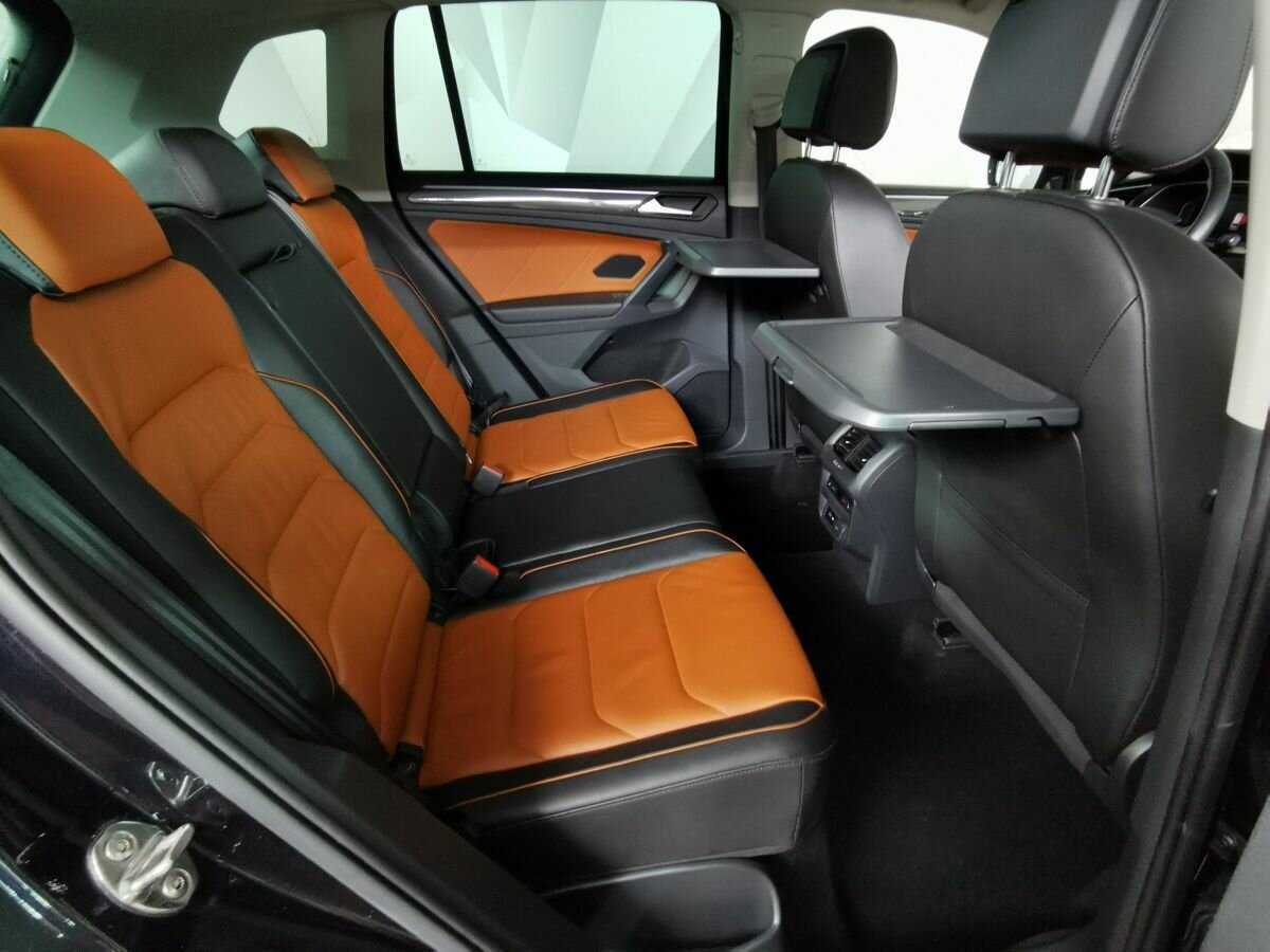 Купить Volkswagen Tiguan с пробегом. Фото: #11