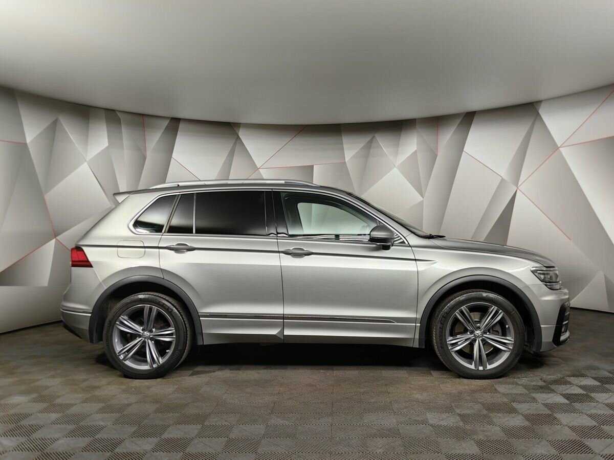 Купить Volkswagen Tiguan с пробегом. Фото: #4