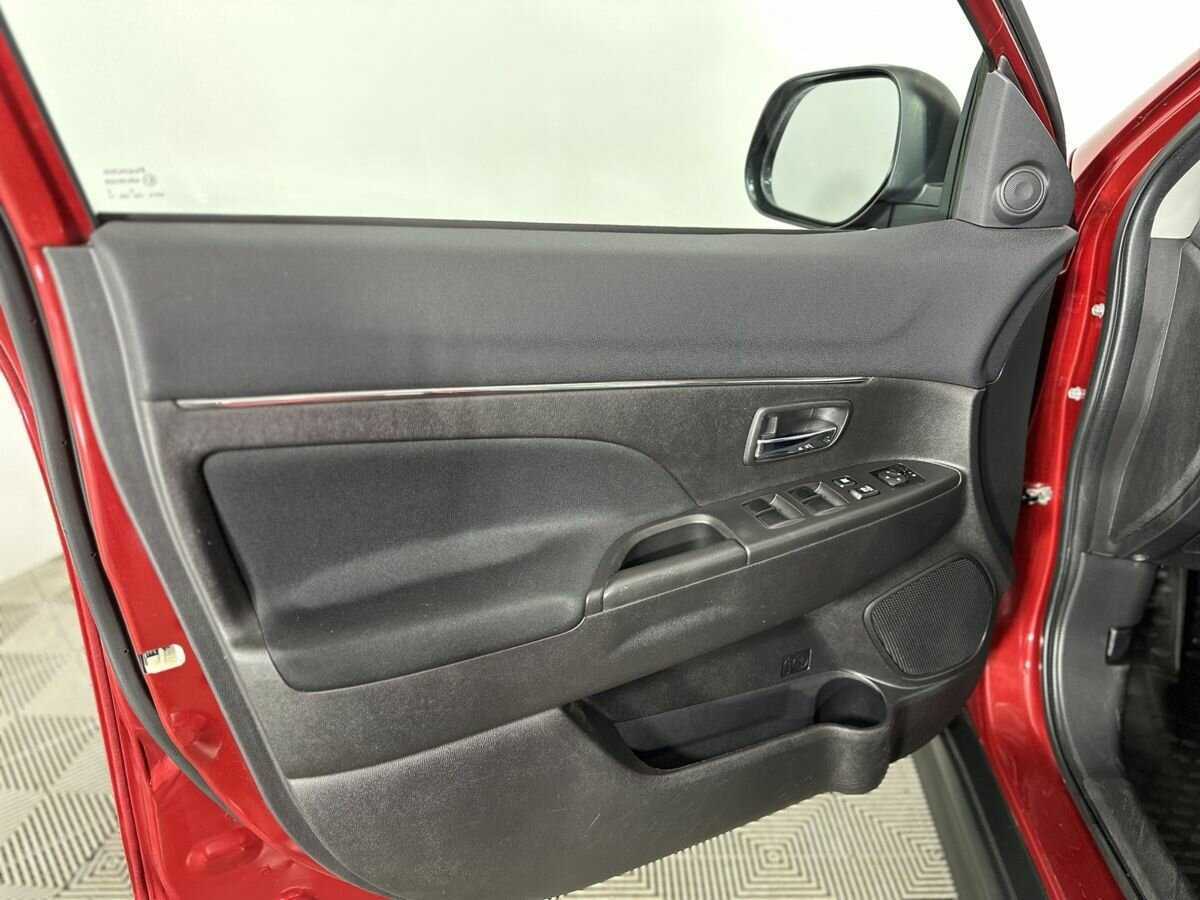 Продажа Б/У Митсубиши АС-Икс. Фото: #7