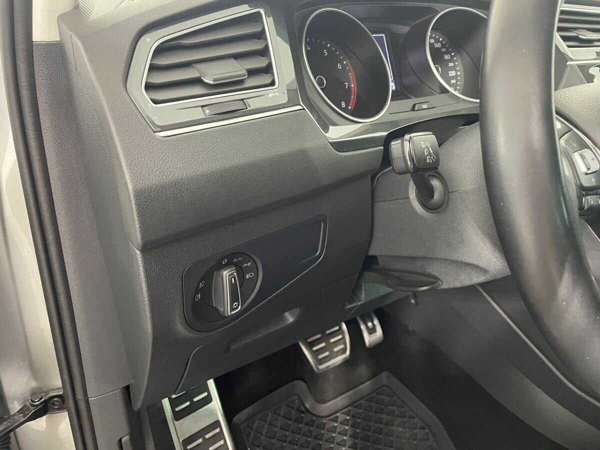 Купить Volkswagen Tiguan с пробегом. Фото: #8