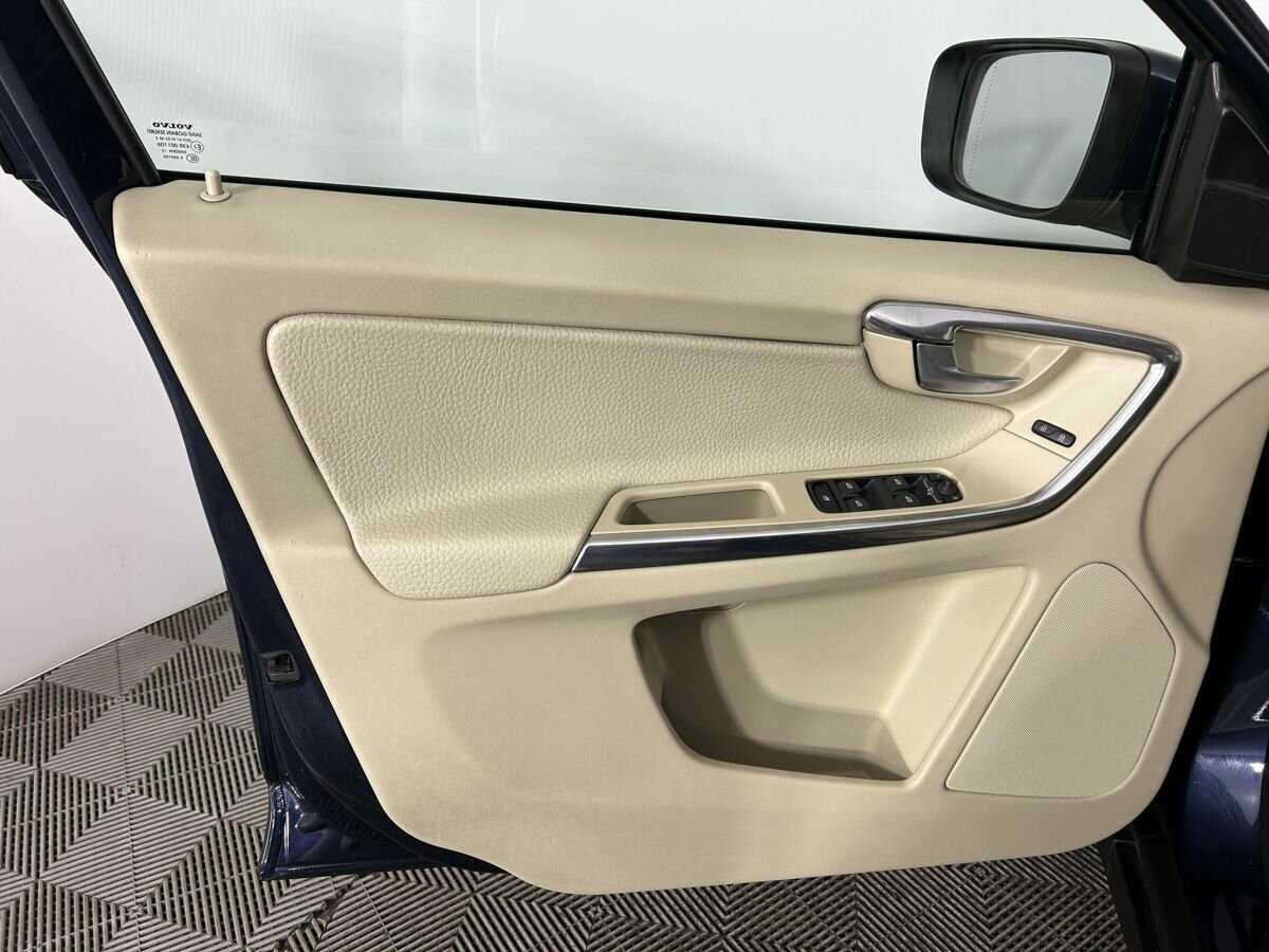Купить Volvo XC60 с пробегом. Фото: #7