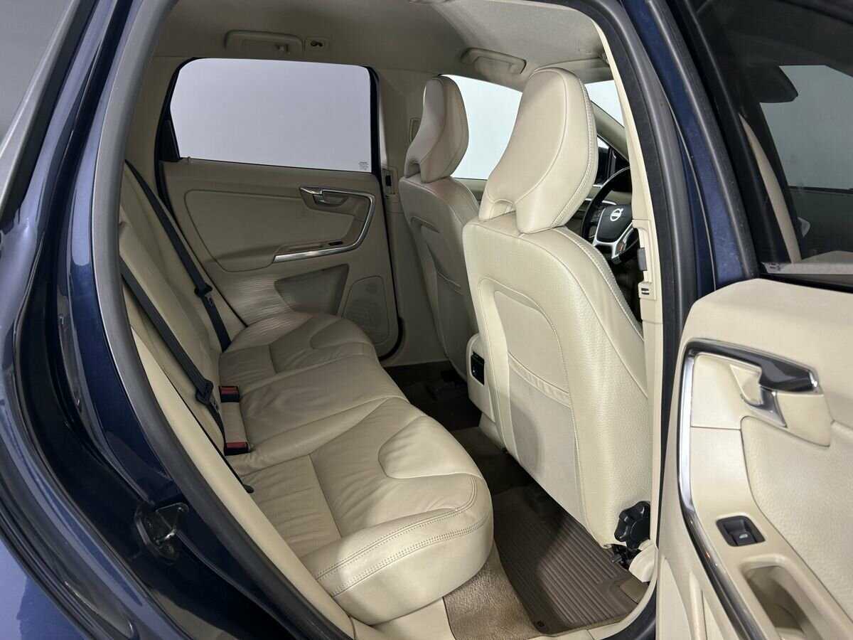 Купить Volvo XC60 с пробегом. Фото: #15