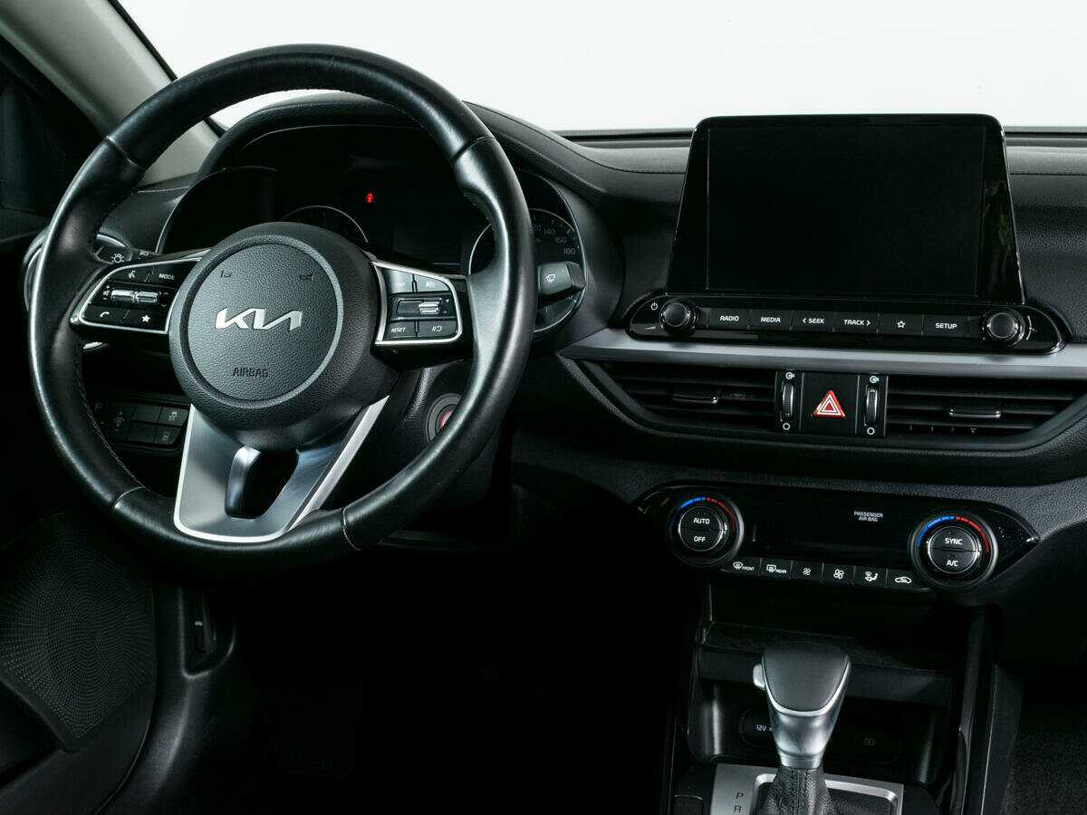 Купить Kia Cerato с пробегом. Фото: #10