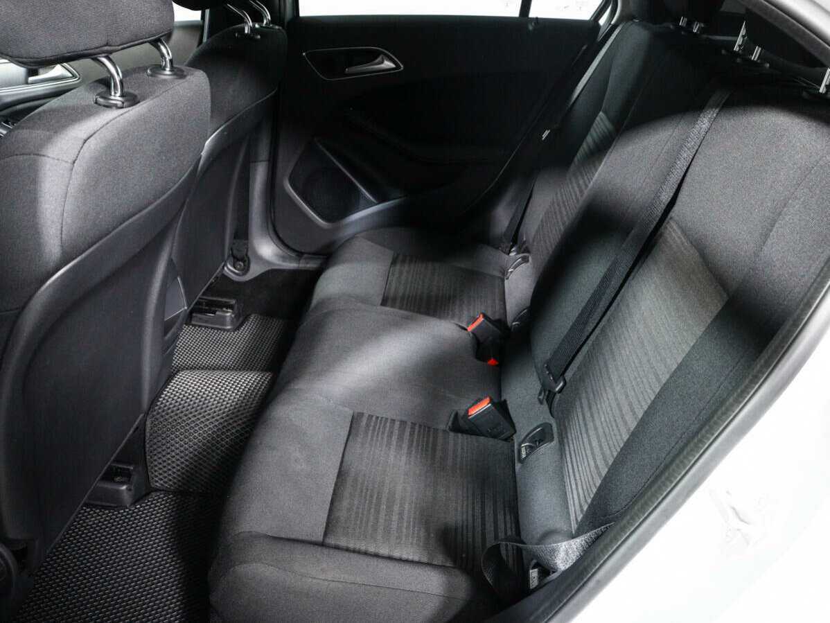 Купить Mercedes-Benz A-Класс с пробегом. Фото: #9