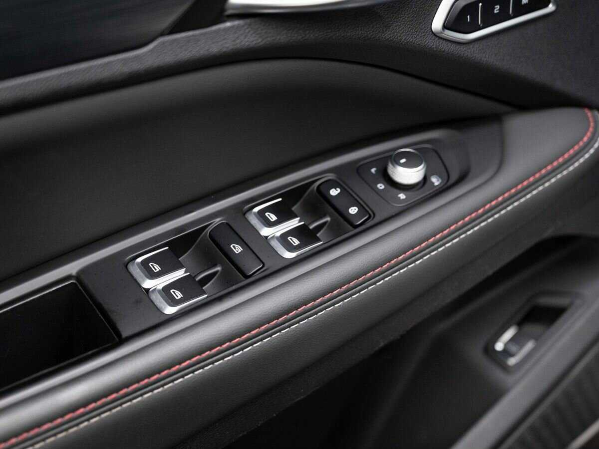 Купить Geely Tugella с пробегом. Фото: #18