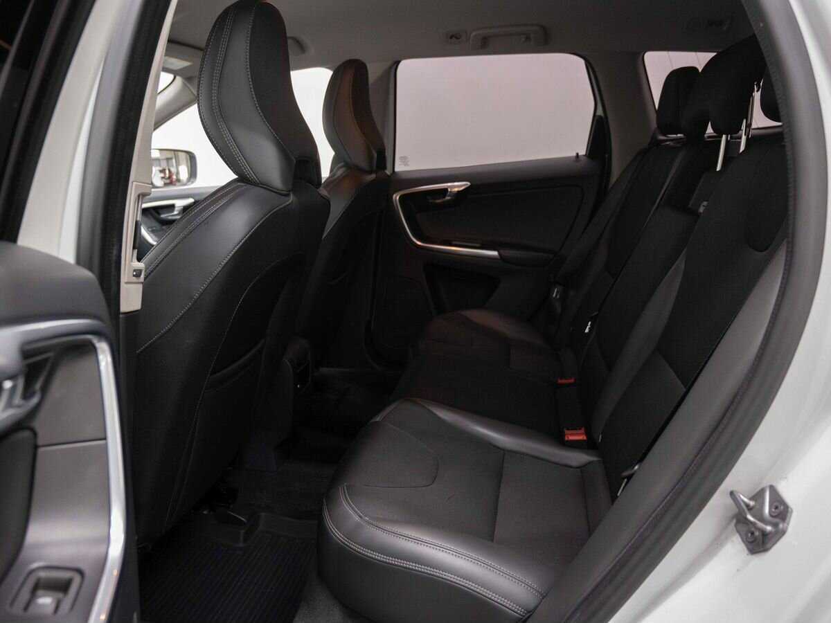 Купить Volvo XC60 с пробегом. Фото: #8