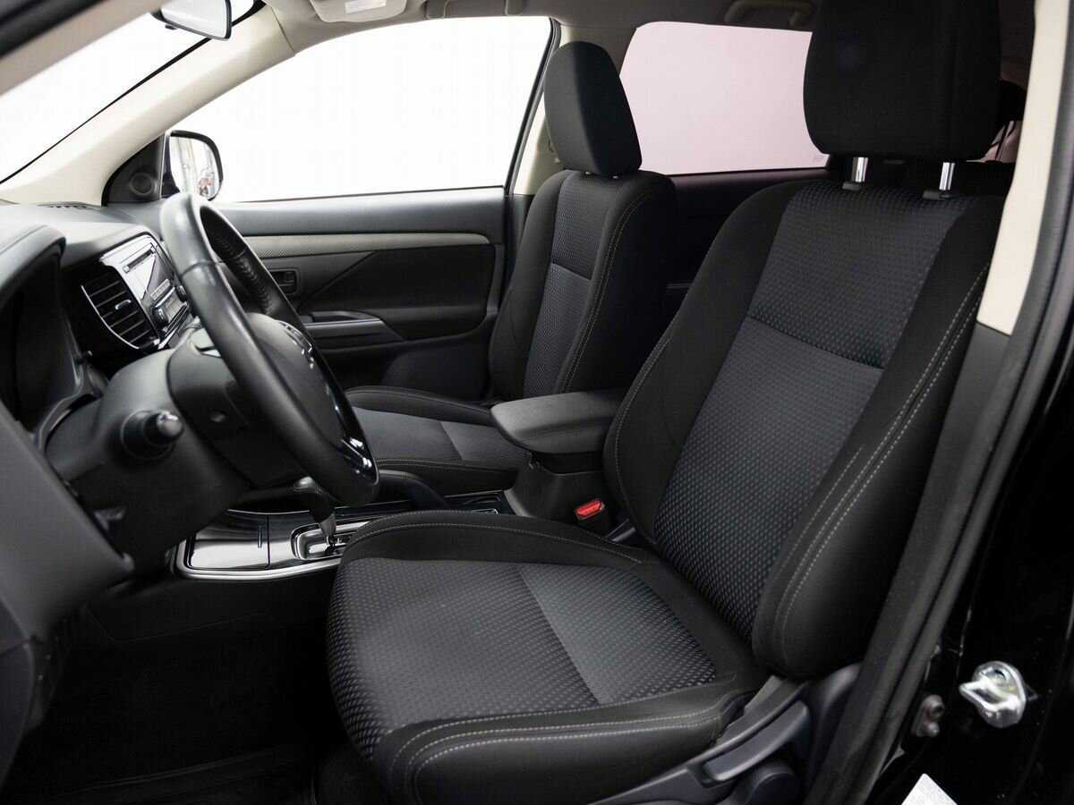 Купить Mitsubishi Outlander с пробегом. Фото: #7