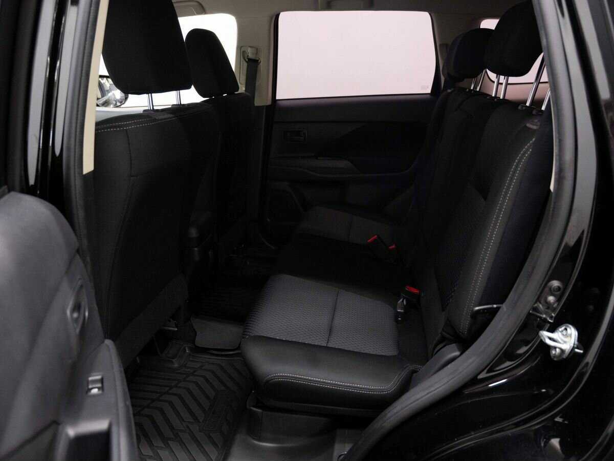 Купить Mitsubishi Outlander с пробегом. Фото: #8