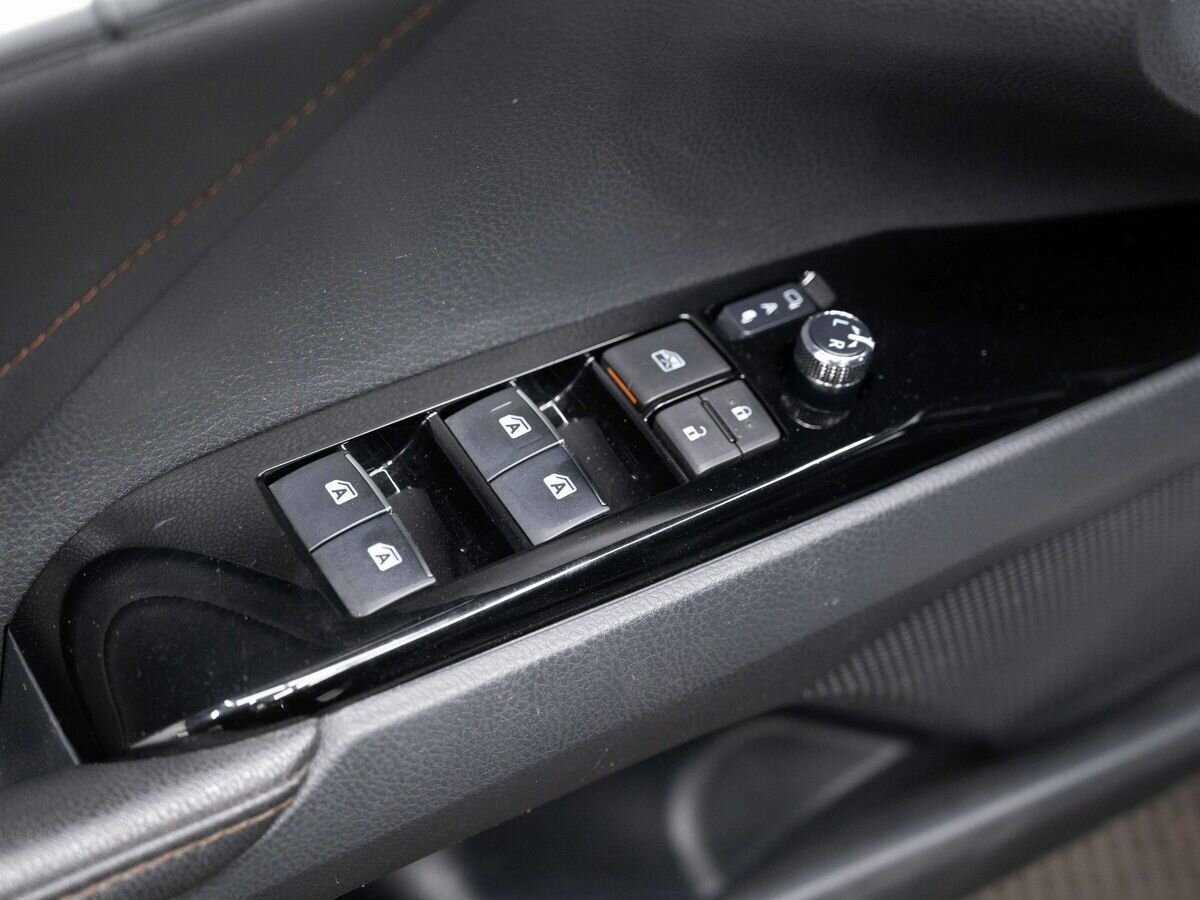 Купить Toyota Camry с пробегом. Фото: #19