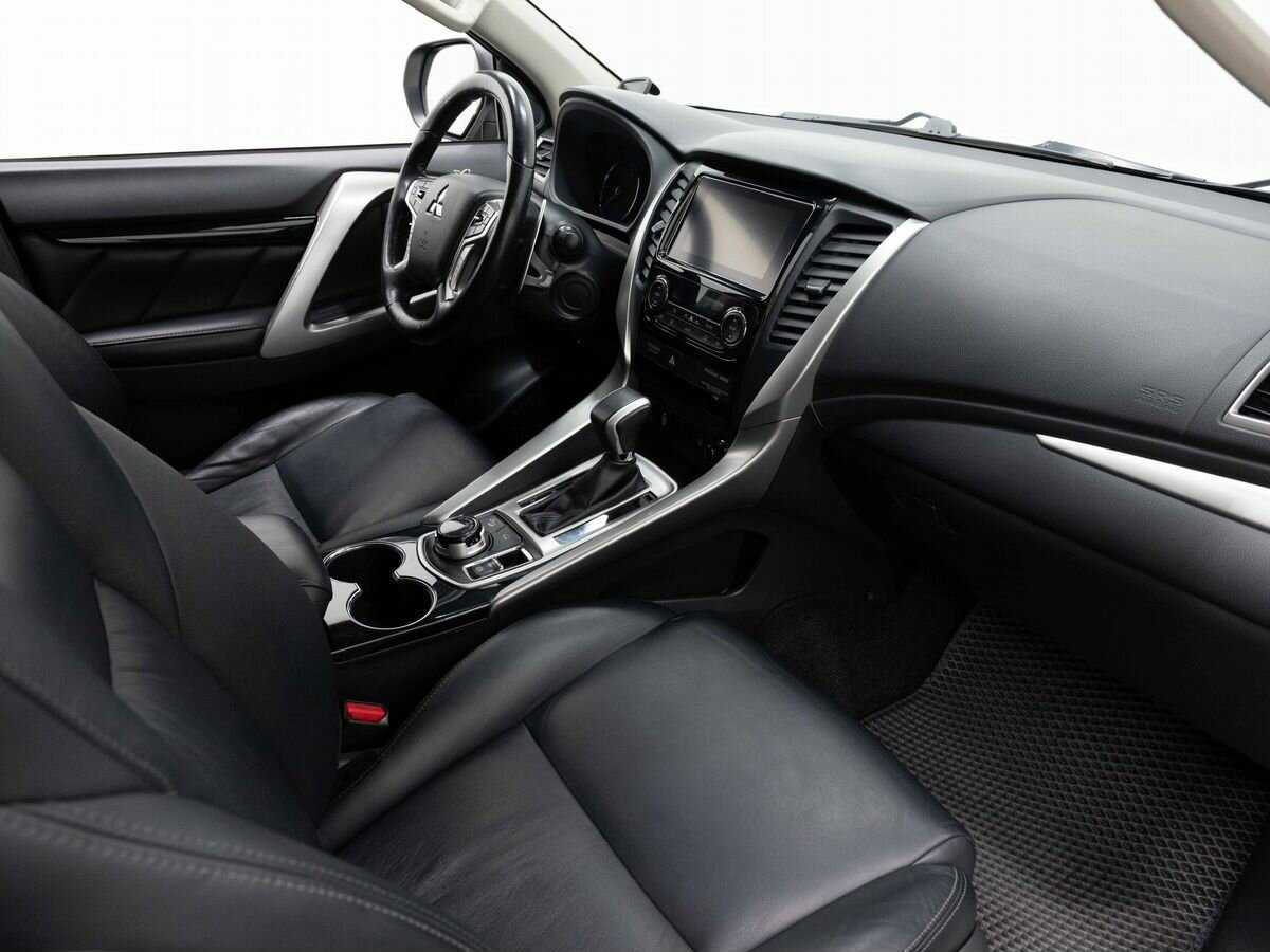 Купить Mitsubishi Pajero Sport с пробегом. Фото: #10