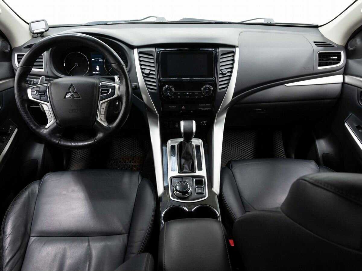 Купить Mitsubishi Pajero Sport с пробегом. Фото: #12