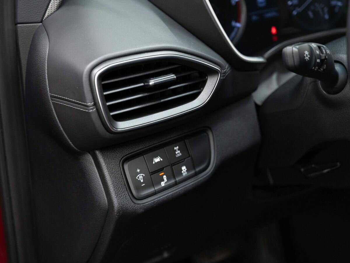 Купить Hyundai Santa Fe с пробегом. Фото: #18