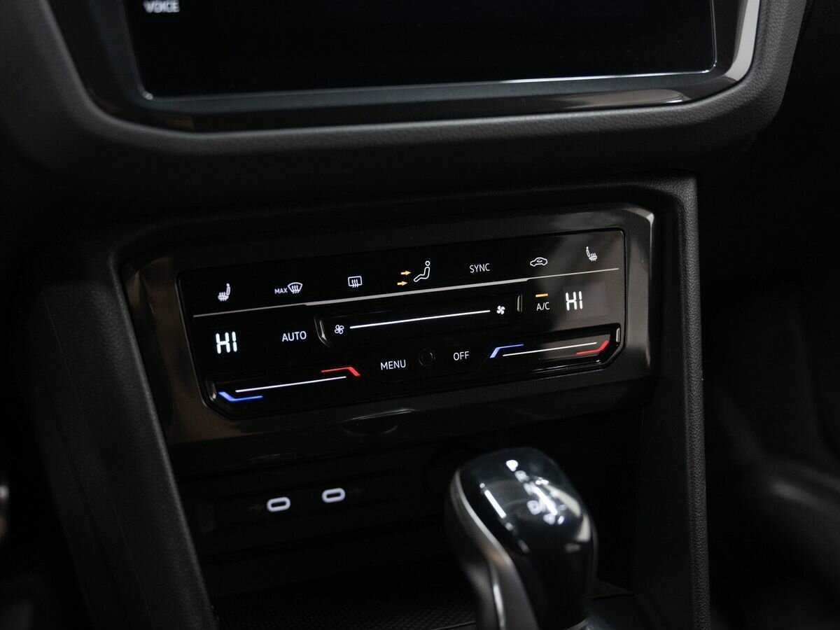 Купить Volkswagen Tiguan с пробегом. Фото: #20