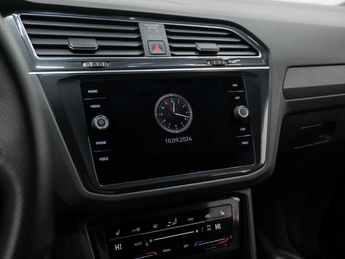 Купить Volkswagen Tiguan с пробегом. Фото: #21