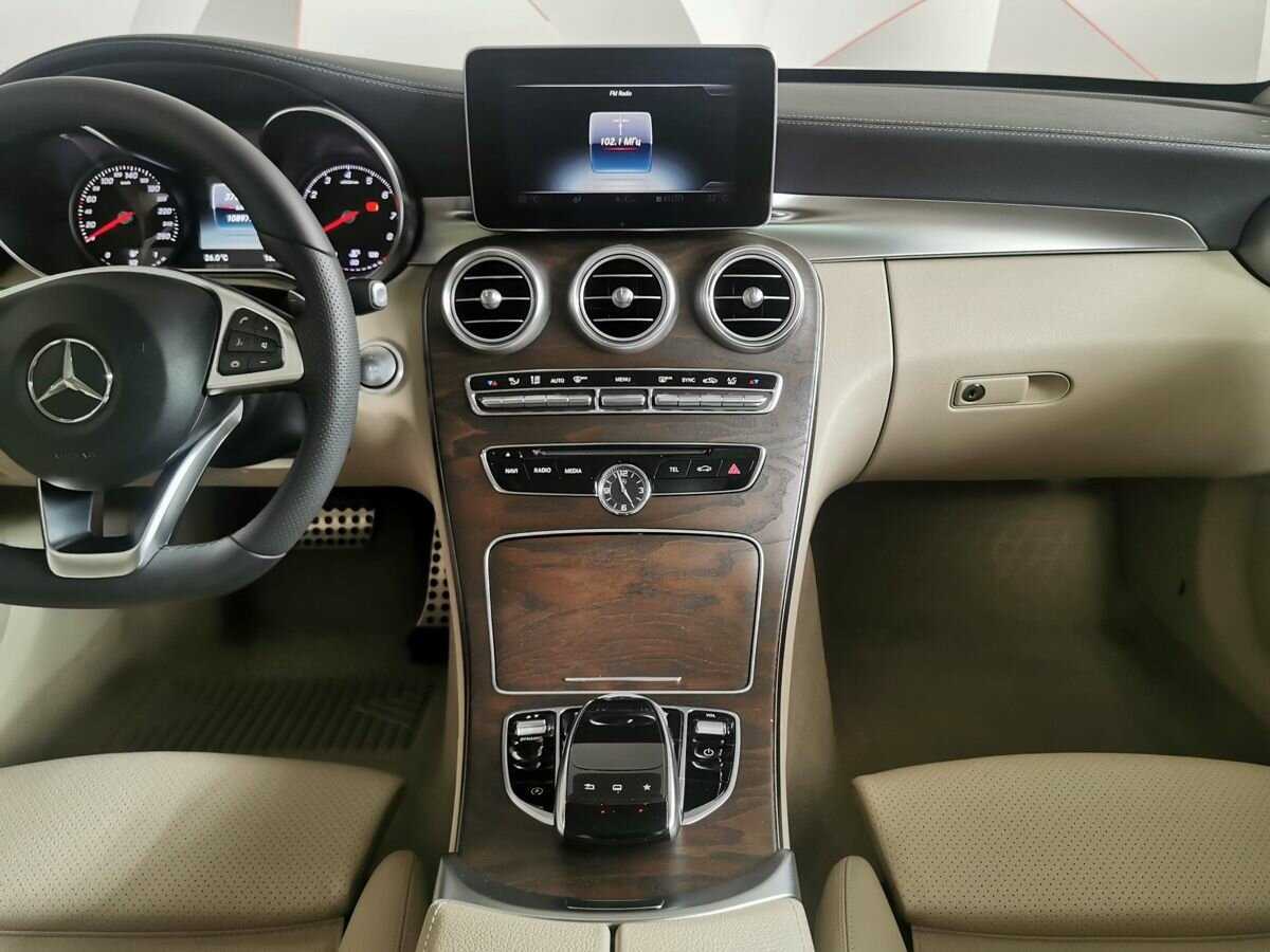 Купить Mercedes-Benz C-Класс с пробегом. Фото: #10