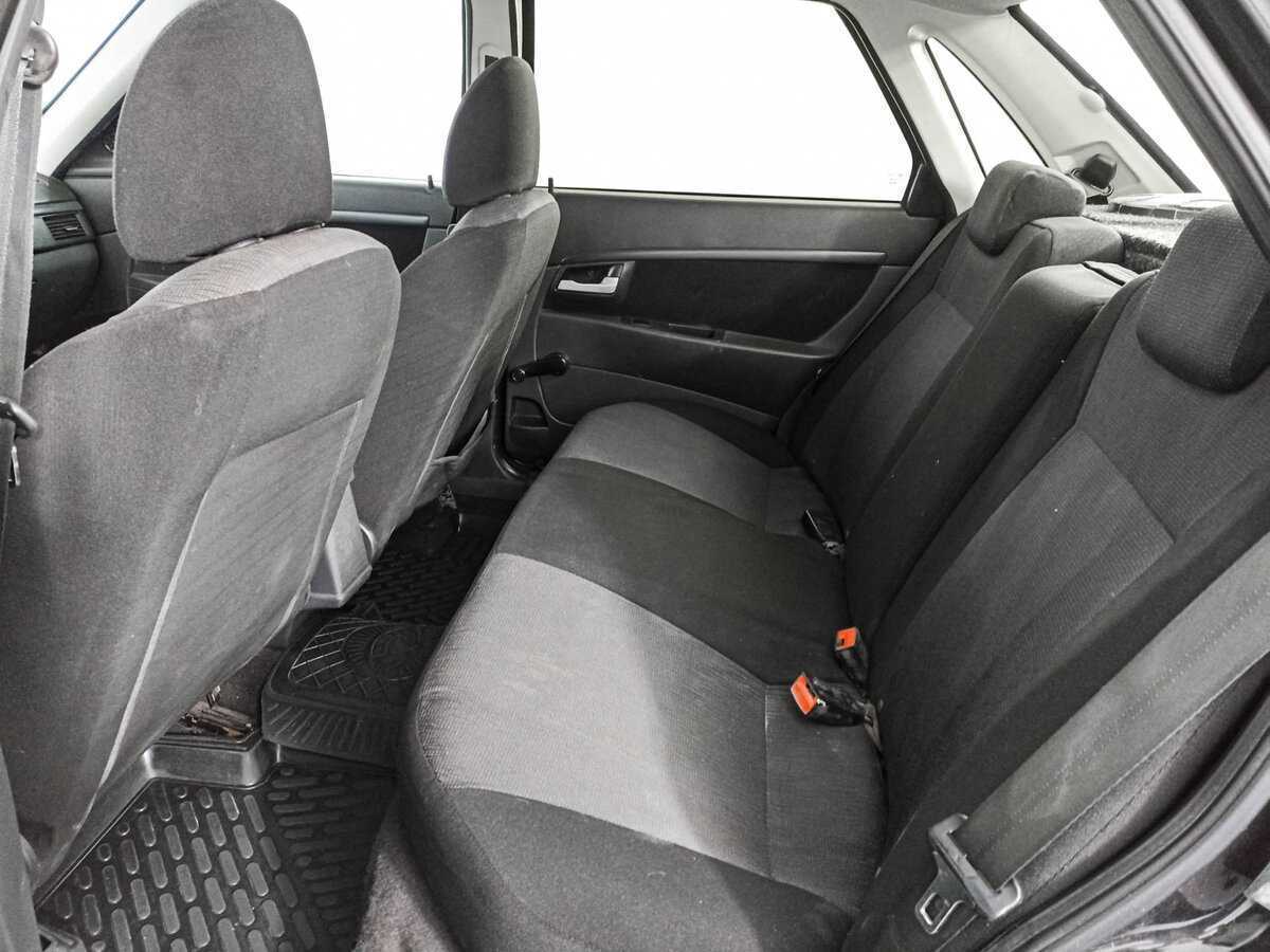 Купить Lada (ВАЗ) Priora с пробегом. Фото: #9