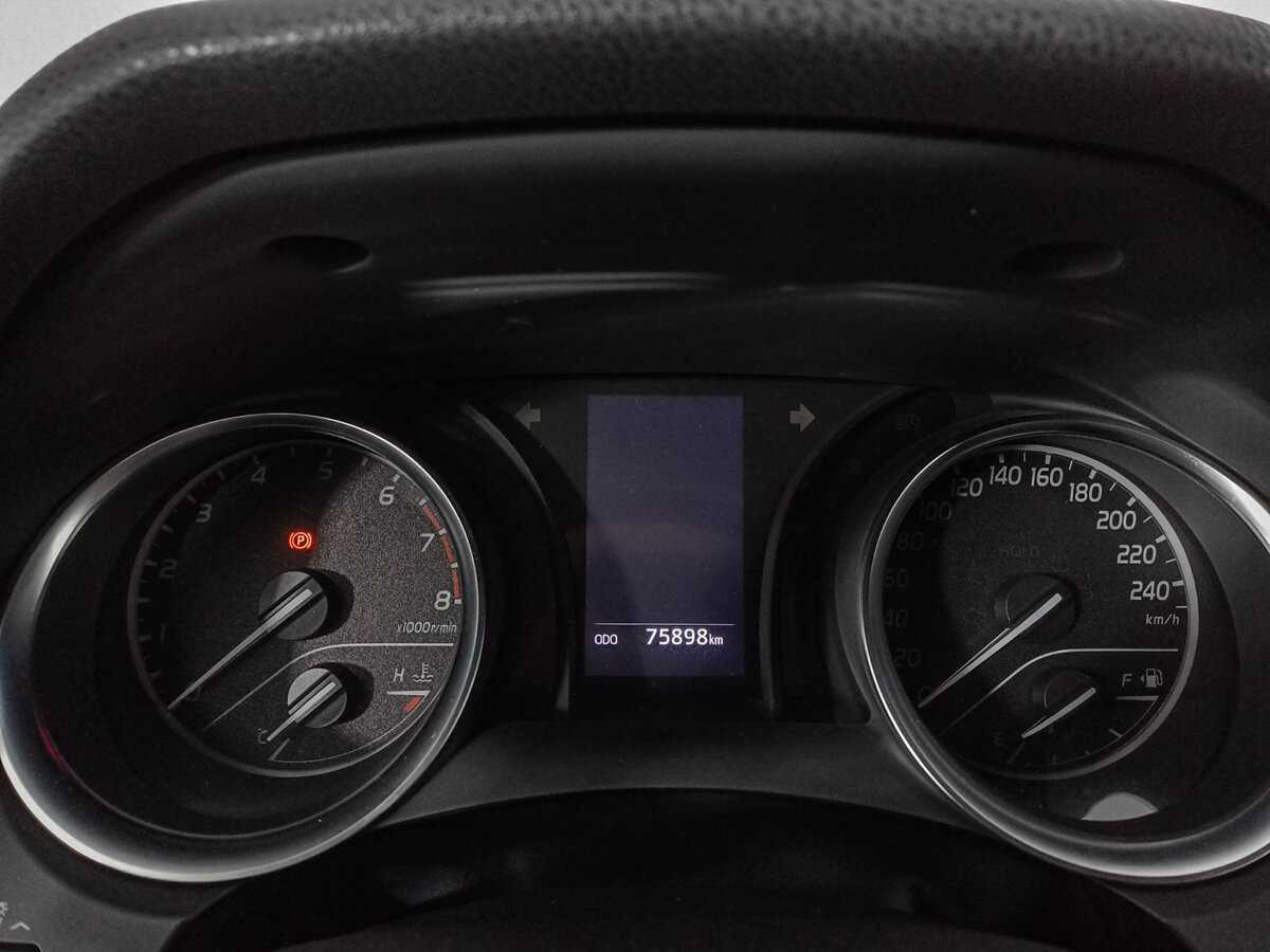 Купить Toyota Camry с пробегом. Фото: #8