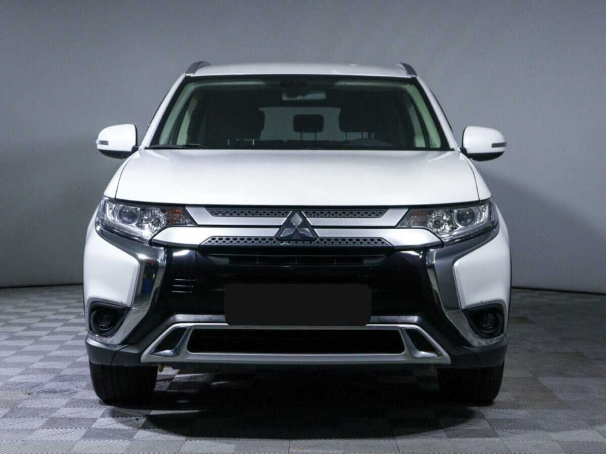 Купить Mitsubishi Outlander с пробегом. Фото: #1