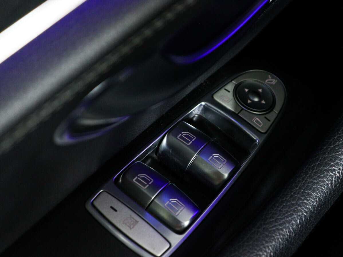 Купить Mercedes-Benz E-Класс с пробегом. Фото: #21