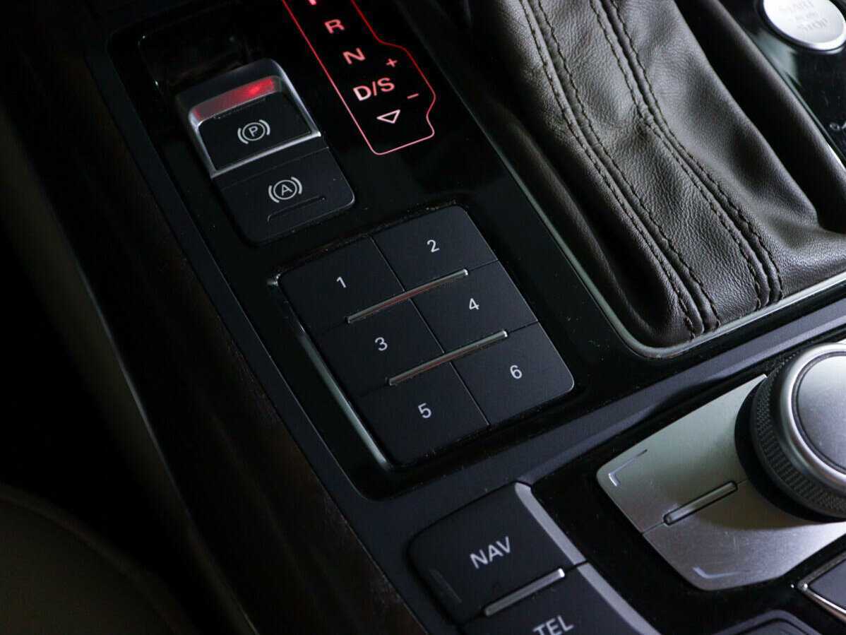 Купить Audi A6 с пробегом. Фото: #17