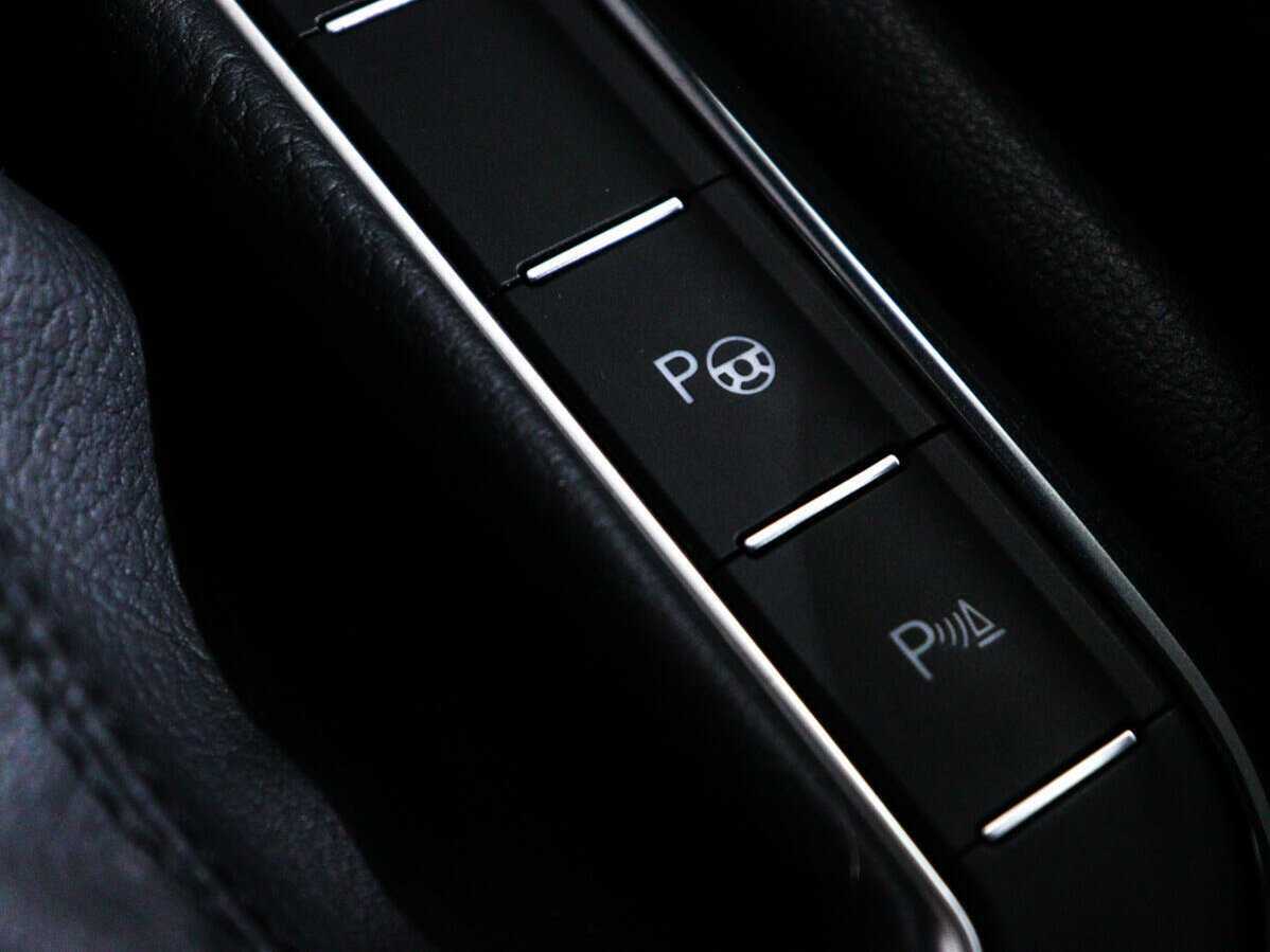 Купить Volkswagen Tiguan с пробегом. Фото: #18