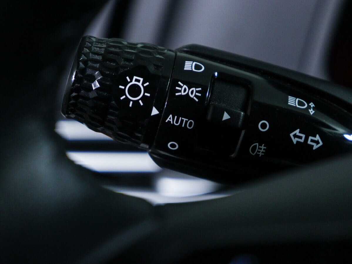 Купить Hyundai Elantra с пробегом. Фото: #17