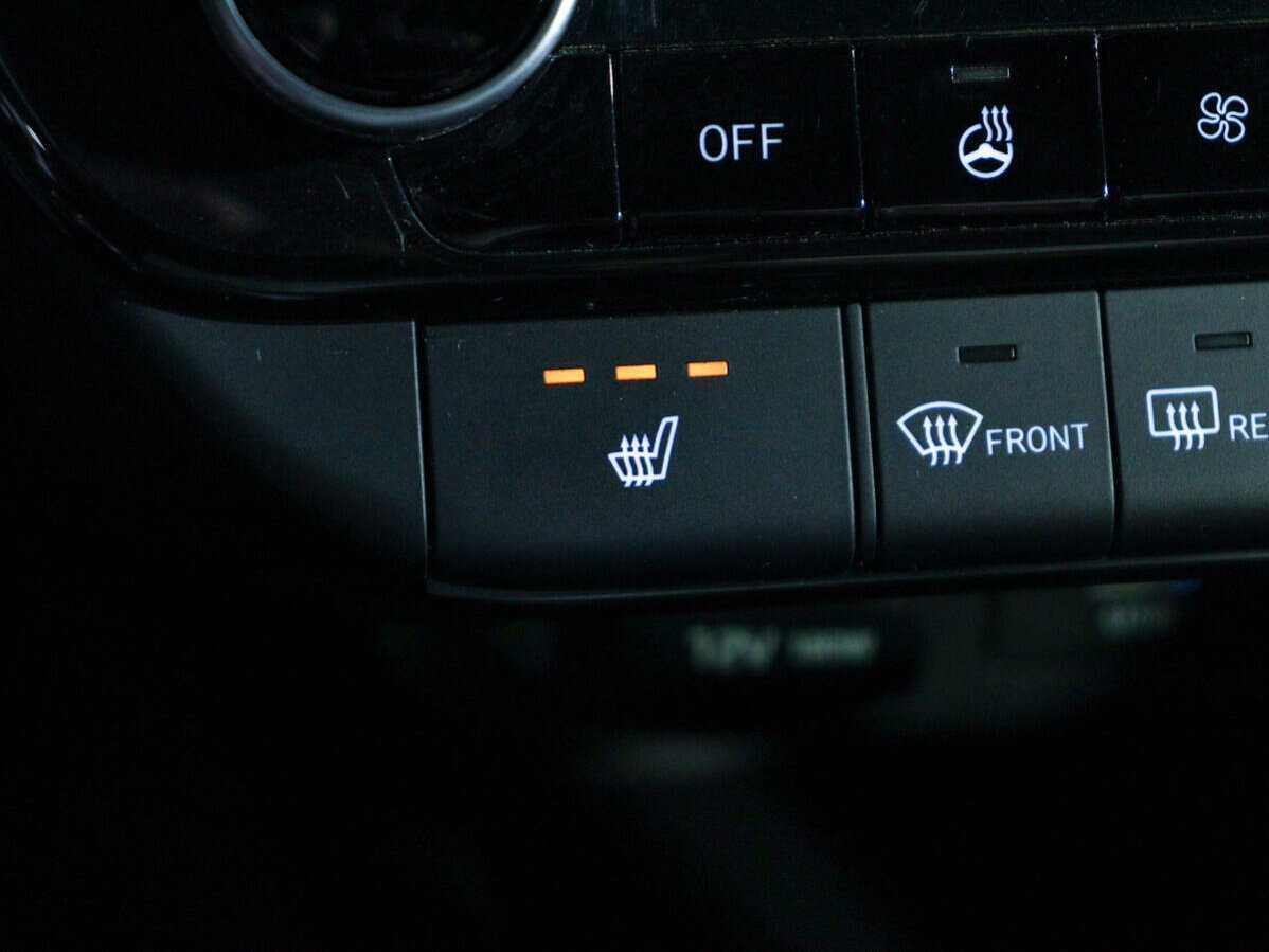 Купить Hyundai Elantra с пробегом. Фото: #18