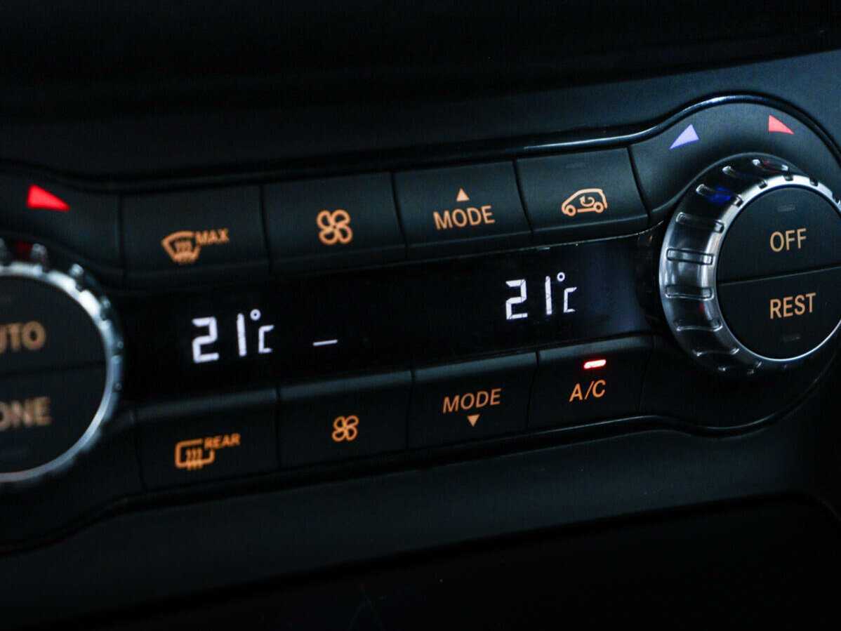 Купить Mercedes-Benz CLA с пробегом. Фото: #19