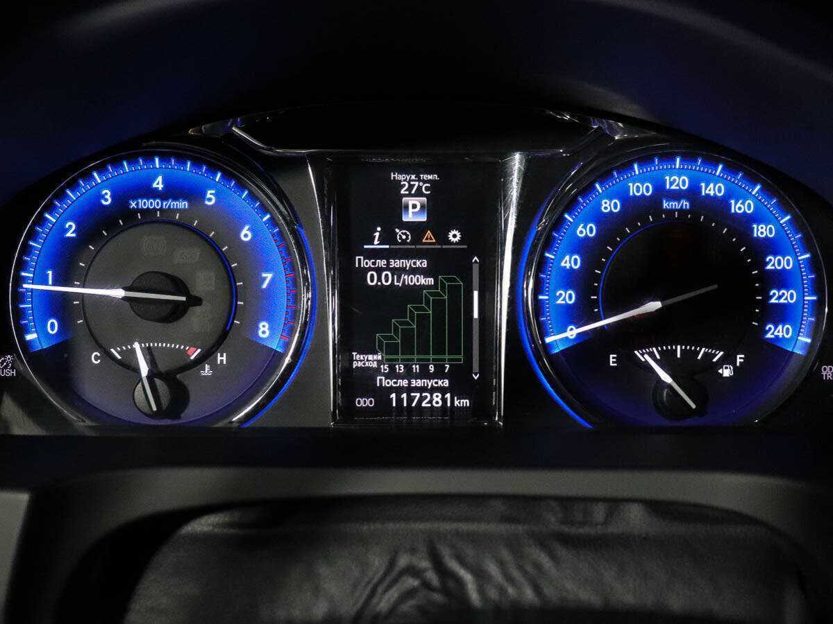 Купить Toyota Camry с пробегом. Фото: #11