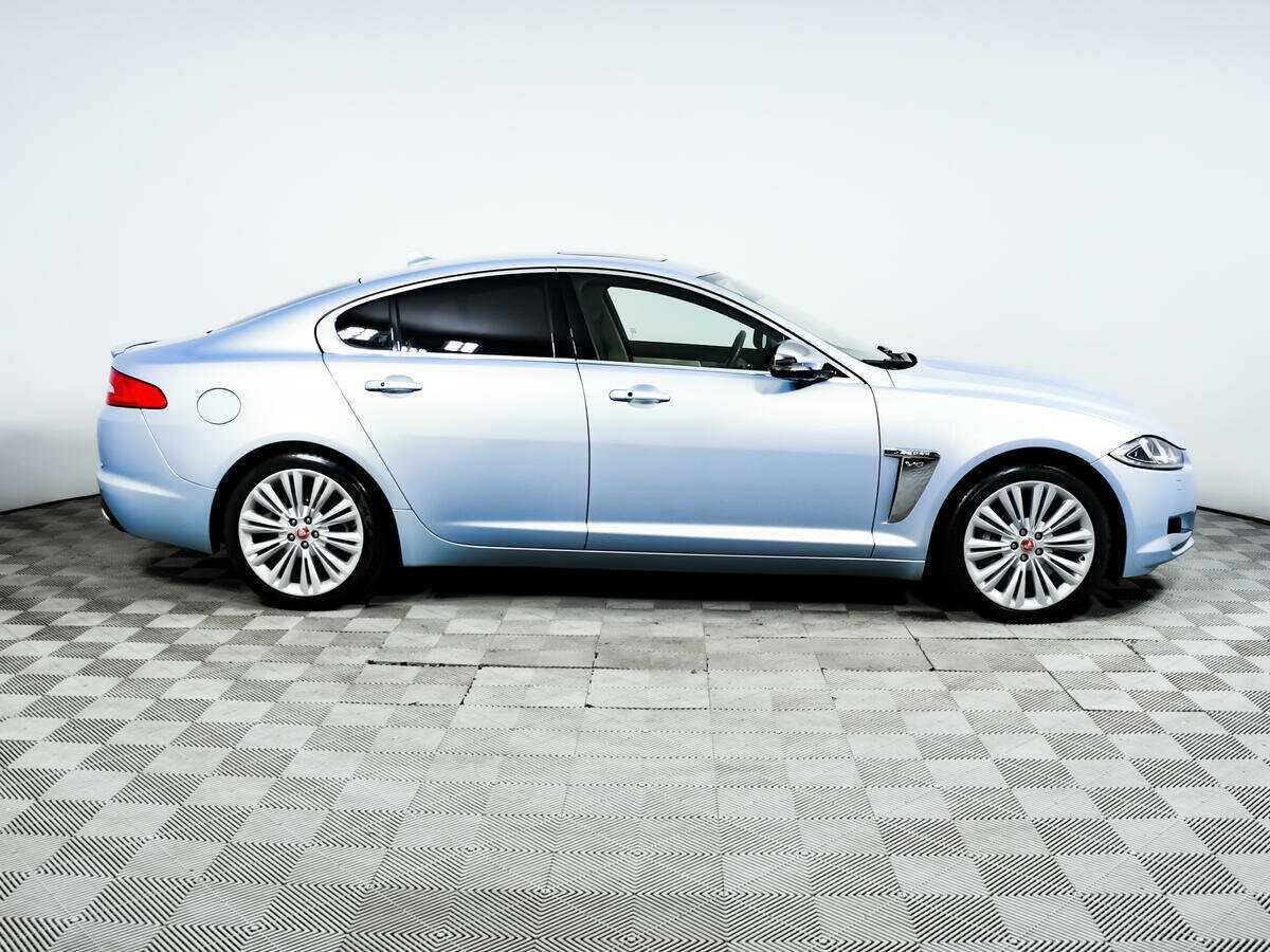 Купить Jaguar XF с пробегом. Фото: #3