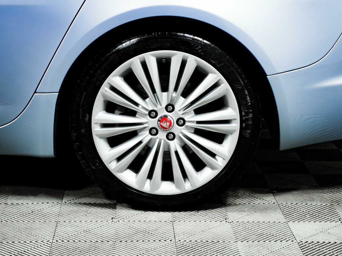 Купить Jaguar XF с пробегом. Фото: #13